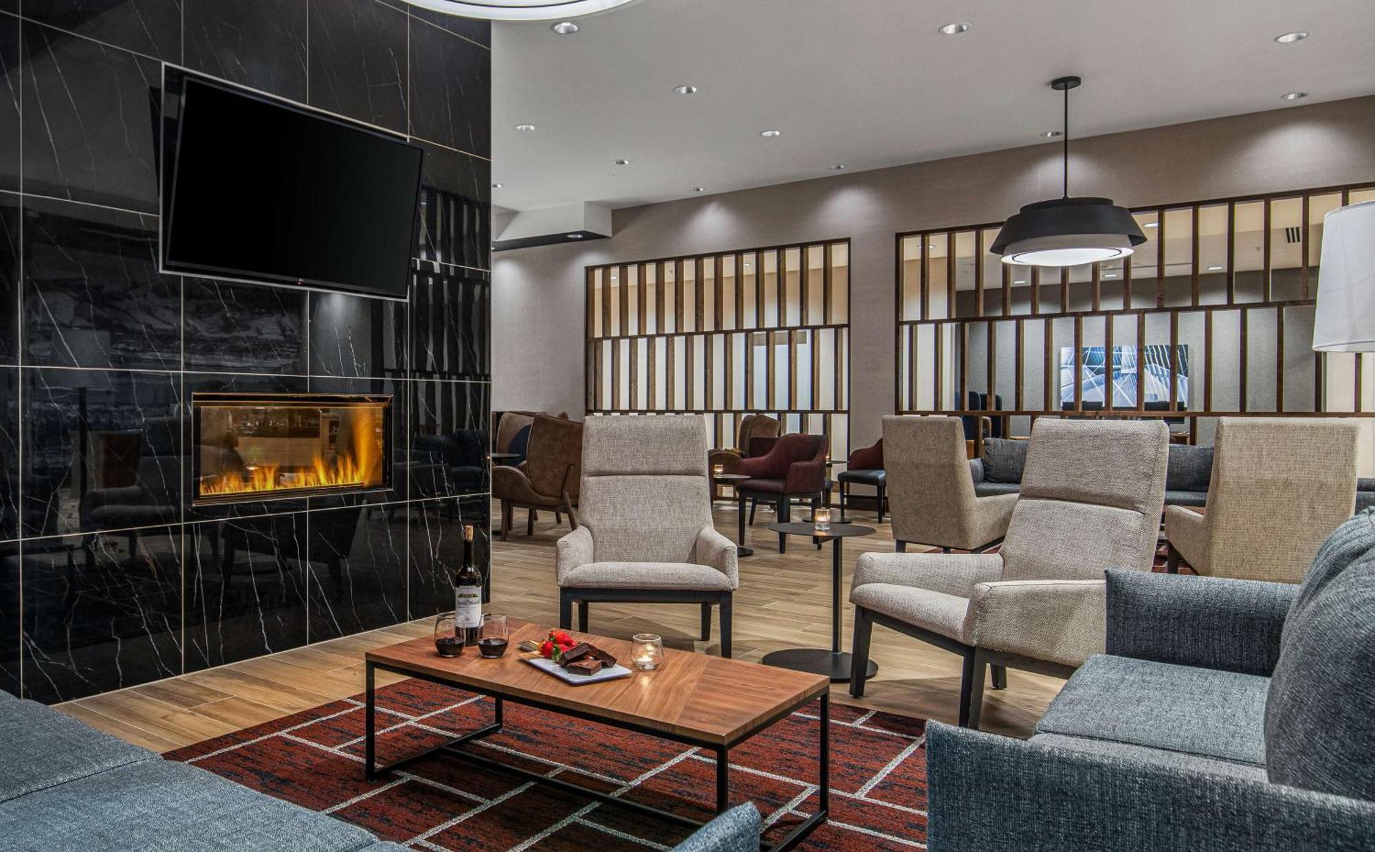 Hyatt Place Newark-Silicon Valley エクステリア 写真