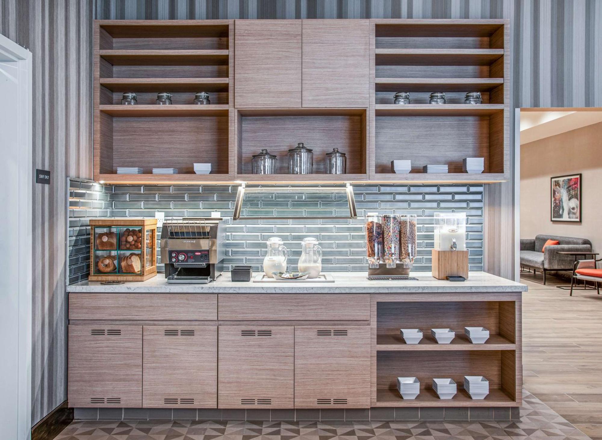 Hyatt Place Newark-Silicon Valley エクステリア 写真