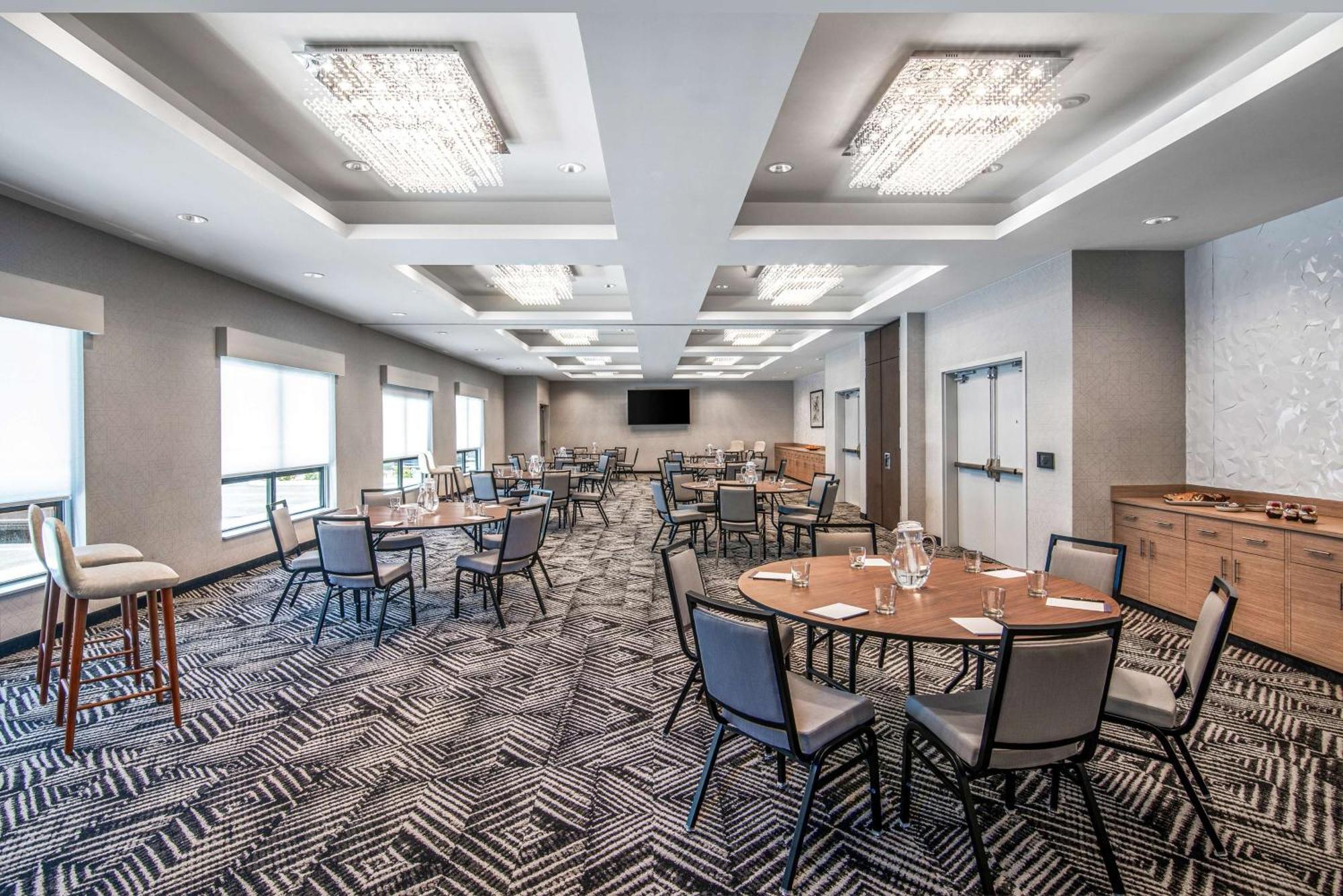 Hyatt Place Newark-Silicon Valley エクステリア 写真